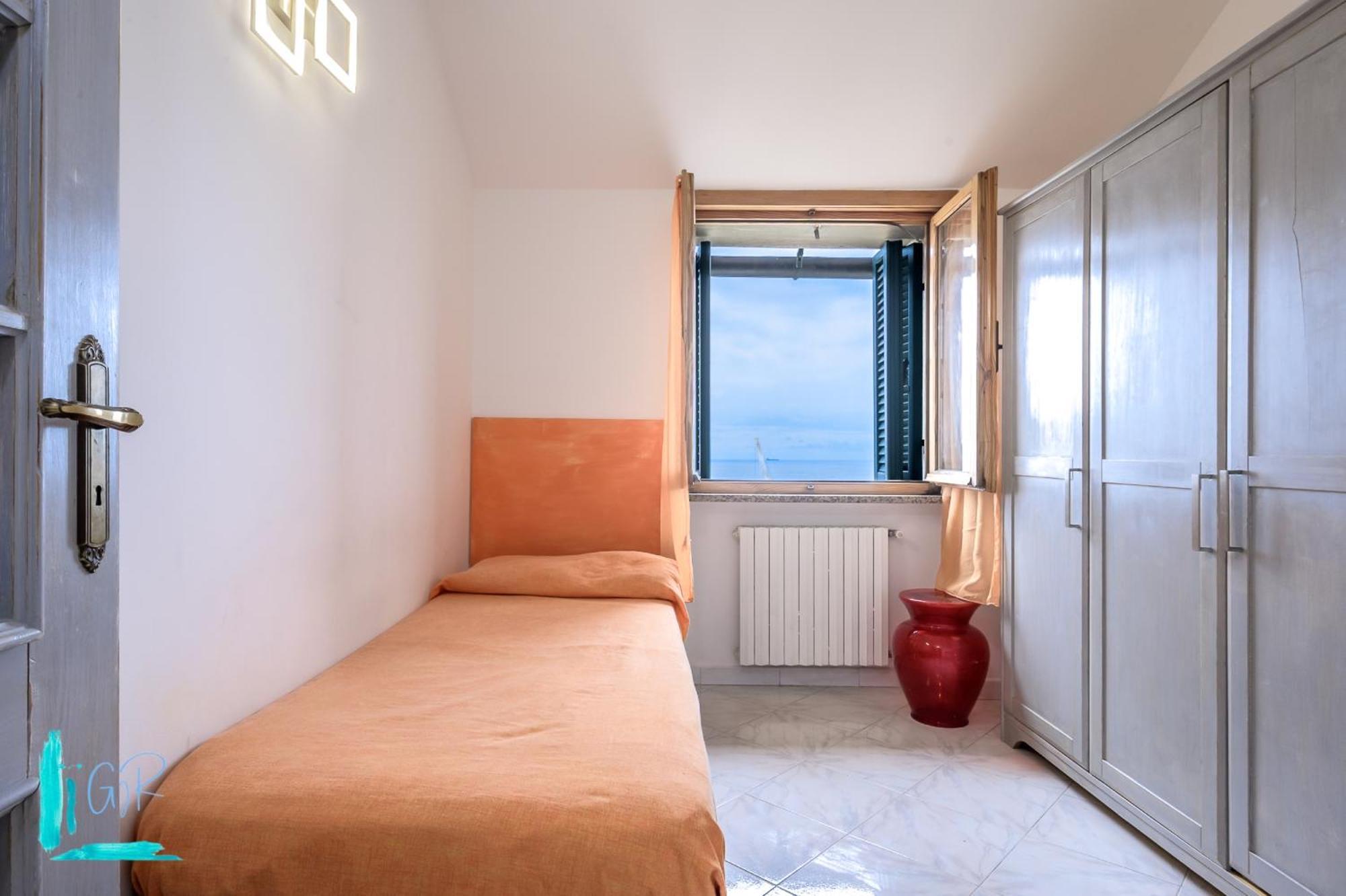 Appartement La Mansarda Sopra Campo Pisano - Genovainrelax Extérieur photo
